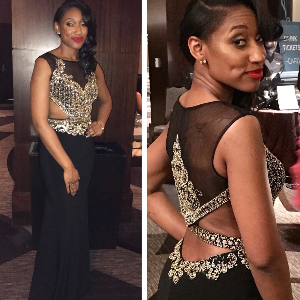 Unforgettable Black & Gold Formal Gown. Size 6.